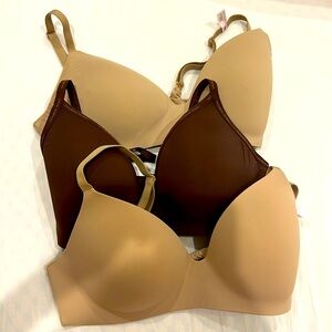 3 Like New THE T-SHIRT
Push-Up Wireless Comfort Bra